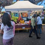 Gente al mercatino