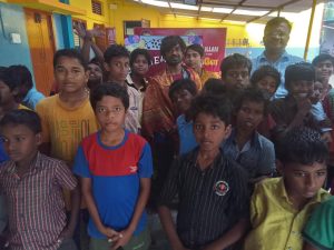 Con padre Casimir nell'anbu illam di&nbsp;Adivaram
