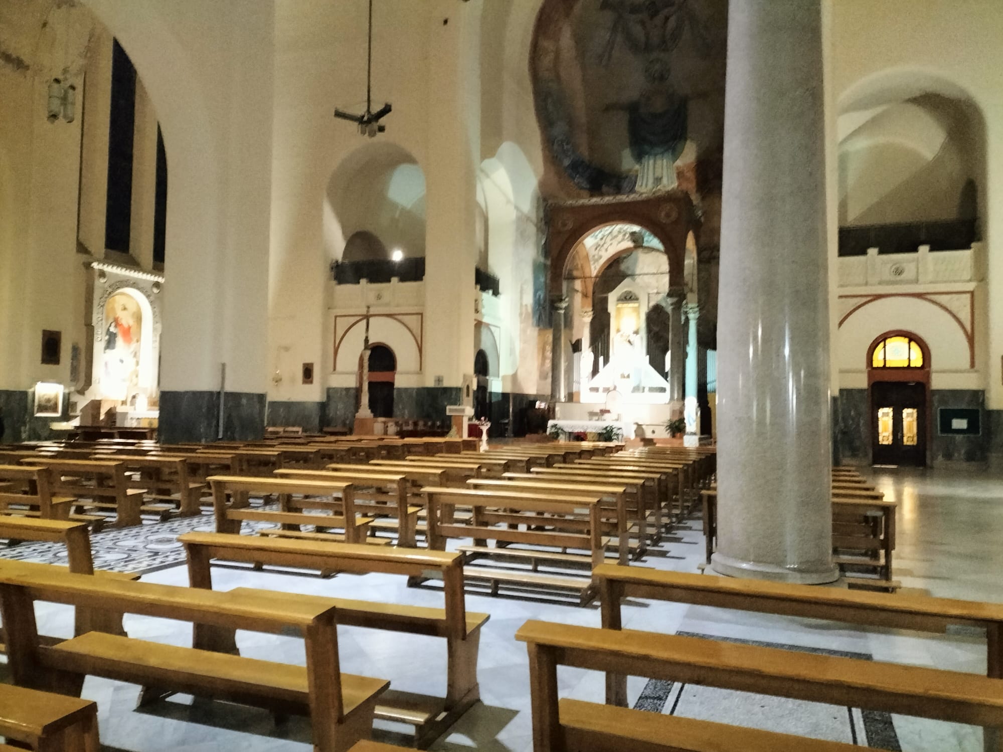 Interno chiesa