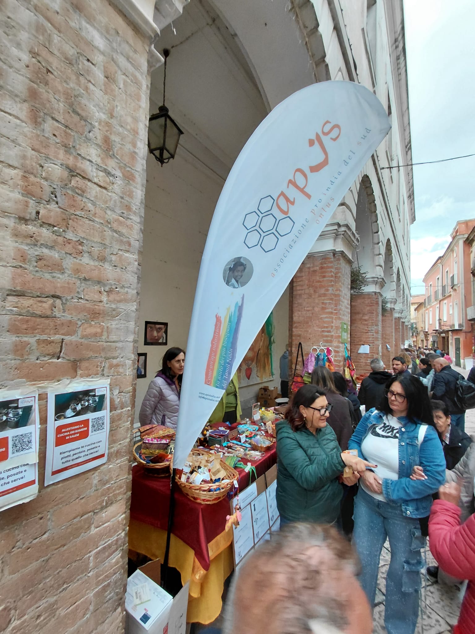 Mercatino con prodotti