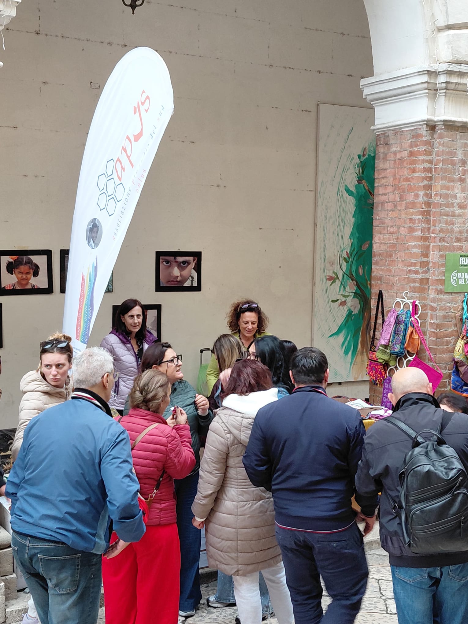 Mercatino con prodotti