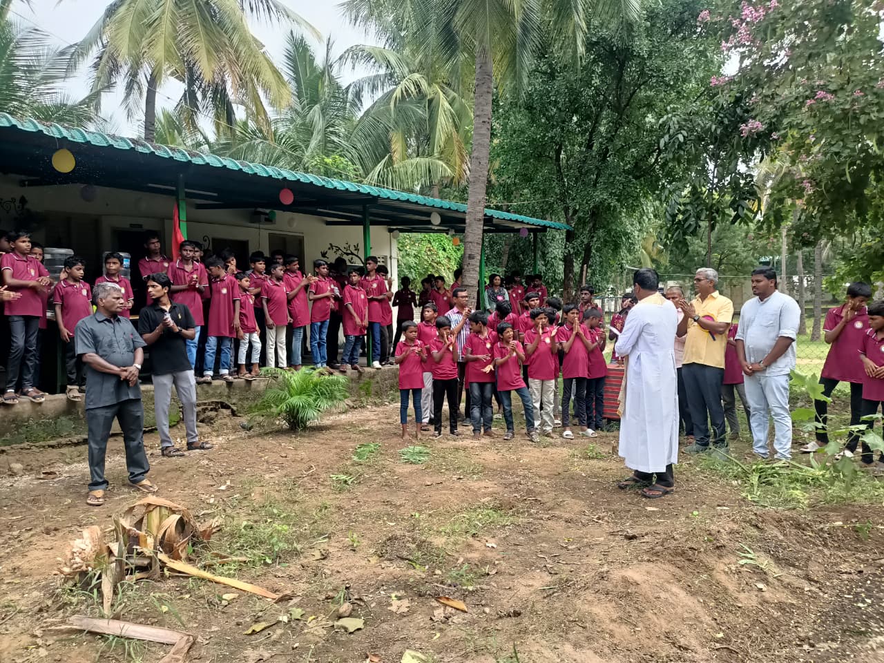 Ragazzi durante la Giornata Nazionale dell'Infanzia in India